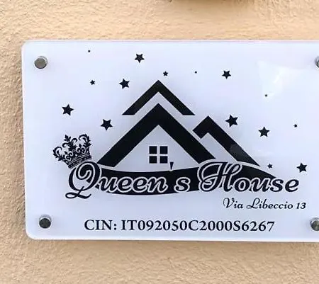 Apartment Queen's House Pula