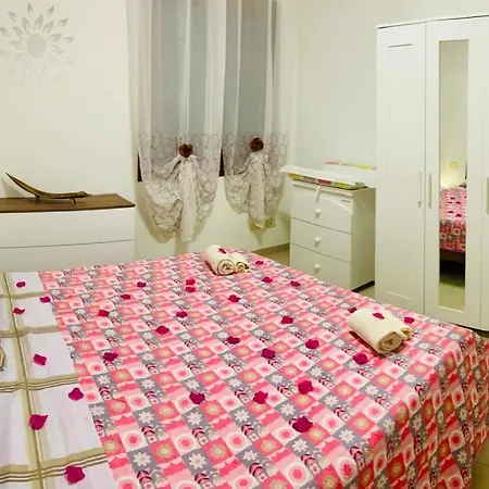 Queen's House דירה פולה