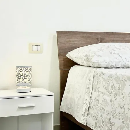 Queen's House * بولا